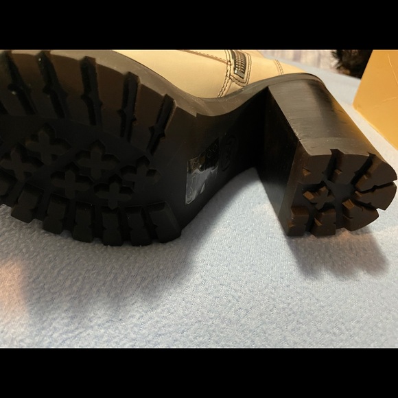 Michael Kors heel boots - Picture 8 of 9